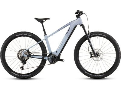 CUBE Reaction Hybrid Slx 800