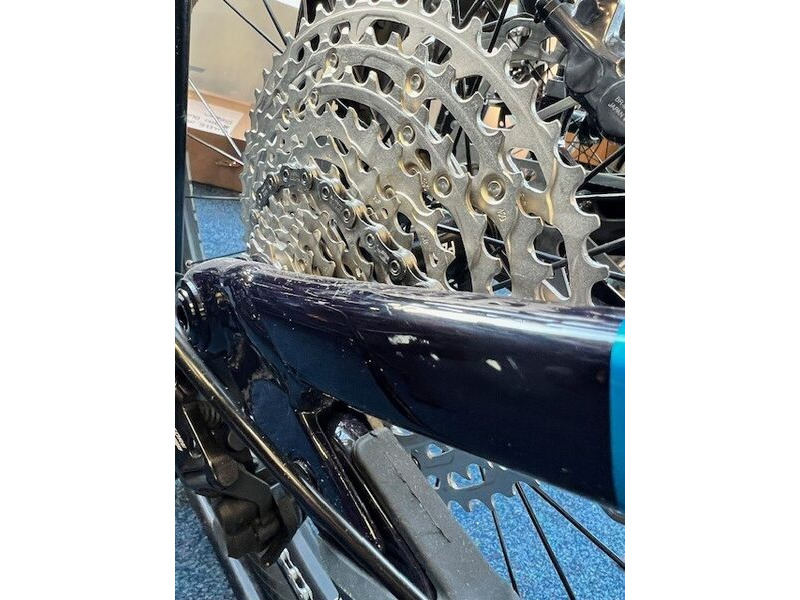 CUBE Stereo Hybrid 140 Hpc Slx 750 Liq/blu click to zoom image