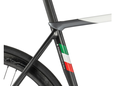 COLNAGO C68 Disc Dura Ace Di2 White Grey Italy 53cm White Grey Italy  click to zoom image