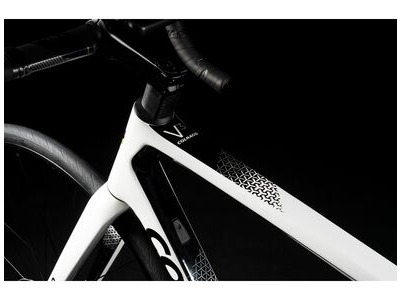 COLNAGO V3 Disc Ultegra Di2 12 Speed White 56 (60) White/Black  click to zoom image