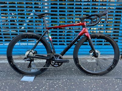 COLNAGO C68 Red/black Ult Di2 12spd ENVE SES 4.5