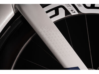 COLNAGO Y1RS Disc 2026 Carbon TT Aero Bike Dura Ace Di2 click to zoom image