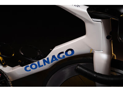 COLNAGO Y1RS Disc 2026 Carbon TT Aero Bike Dura Ace Di2 click to zoom image