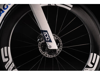 COLNAGO Y1RS Disc 2026 Carbon TT Aero Bike Dura Ace Di2 click to zoom image