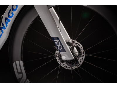 COLNAGO Y1rs Disc 2026 Carbon TT Aero Bike Ultegra Di2 click to zoom image
