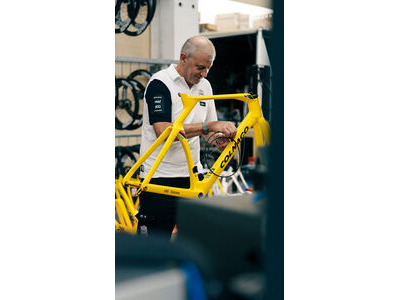 COLNAGO Y1RS Disc 2026 Carbon TT Aero Frameset White click to zoom image