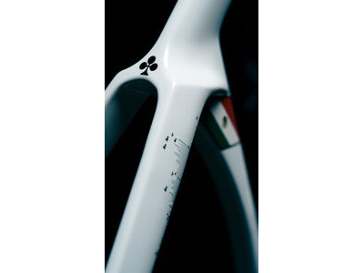 COLNAGO Y1RS Disc 2026 Carbon TT Aero Frameset White click to zoom image