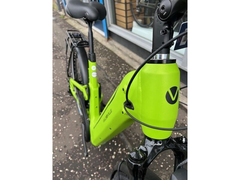 VELO DE VILLE FEB 990 Shimano CUES 9 click to zoom image